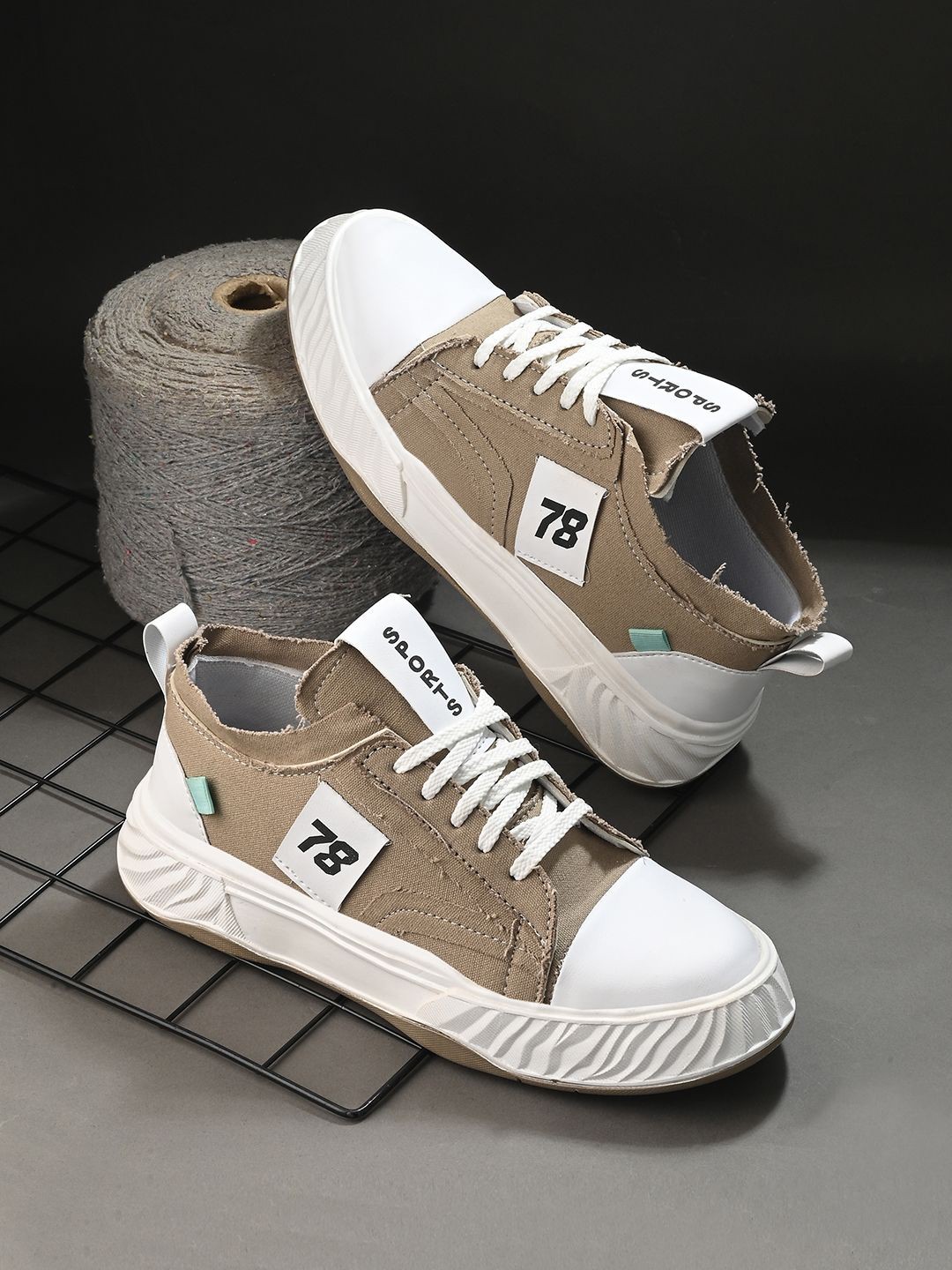 

HERE&NOW Men Lace - Ups Sneakers, Beige