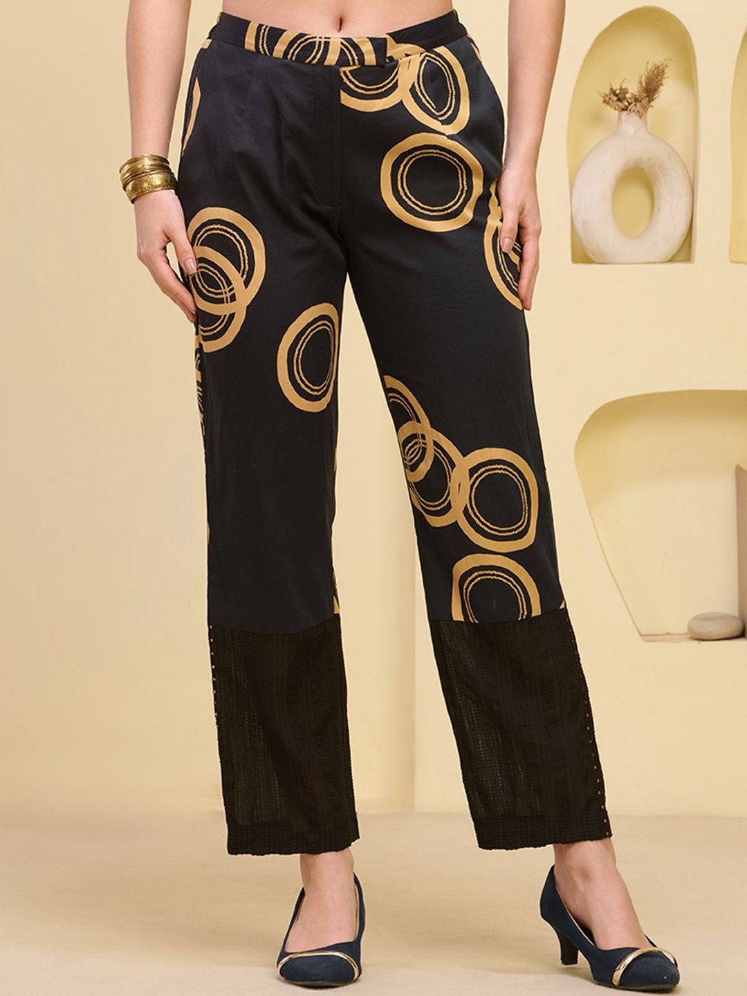 

First Resort by Ramola Bachchan Women Printed Palazzos, Black