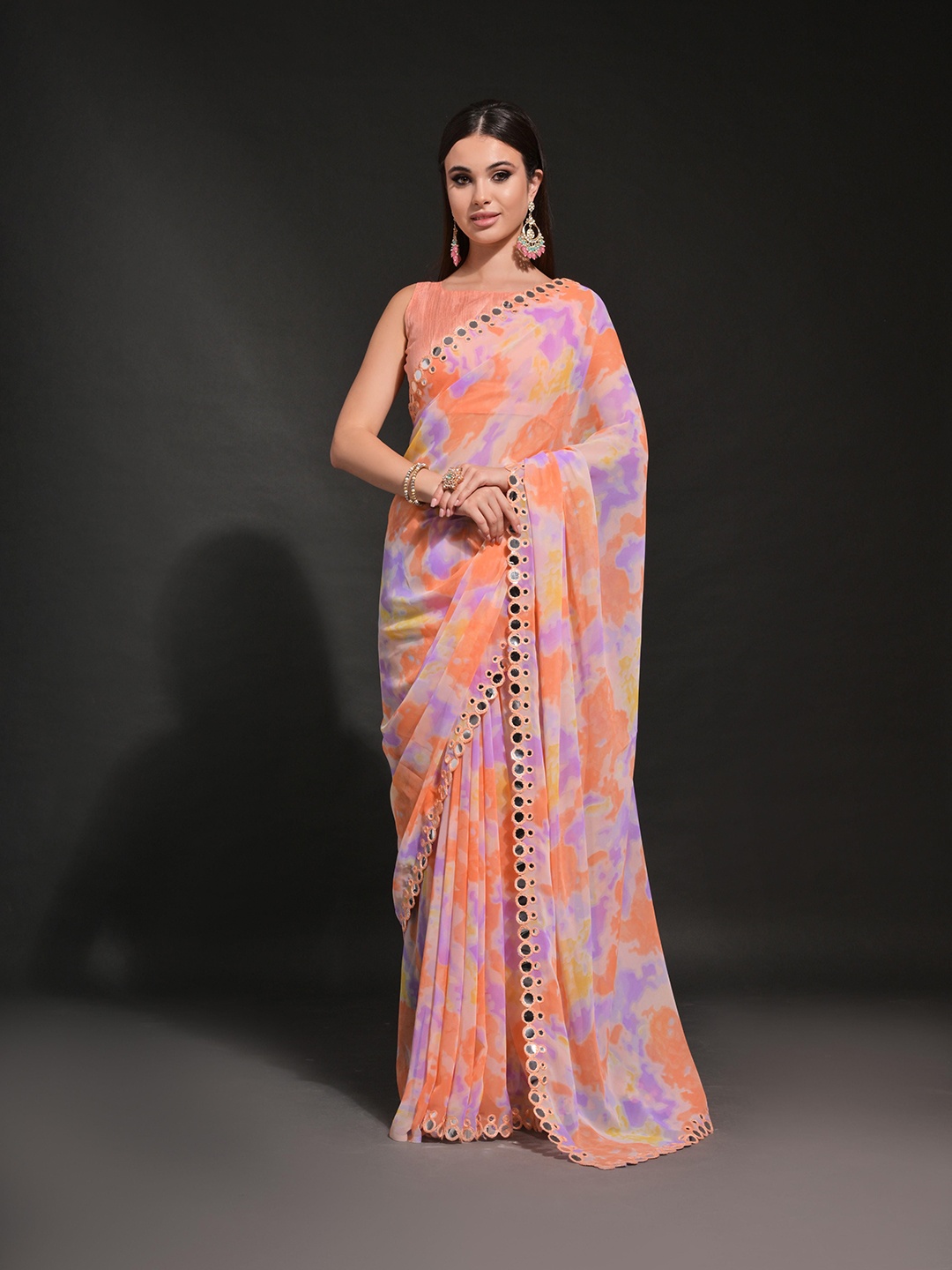

KSM PRINTS Tie and Dye Printed Embellished Mirror Work Saree, Orange