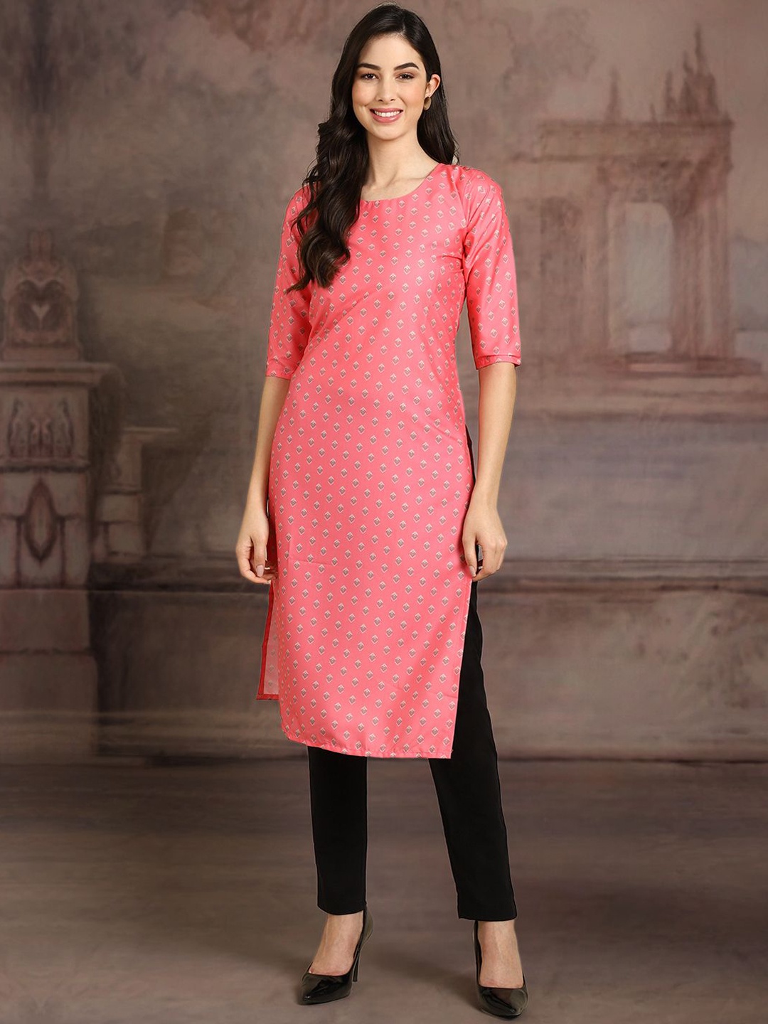 

7Threads Ethnic Motifs Printed Round Neck Straight Kurta, Pink