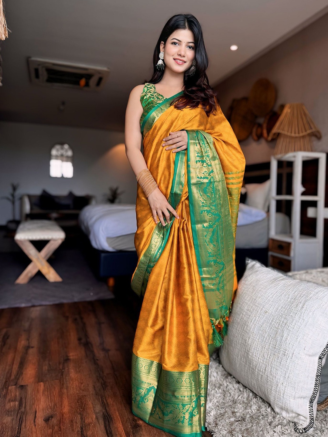 

LADY SHOPI Woven Design Zari Pure Silk Kanjeevaram Saree, Yellow
