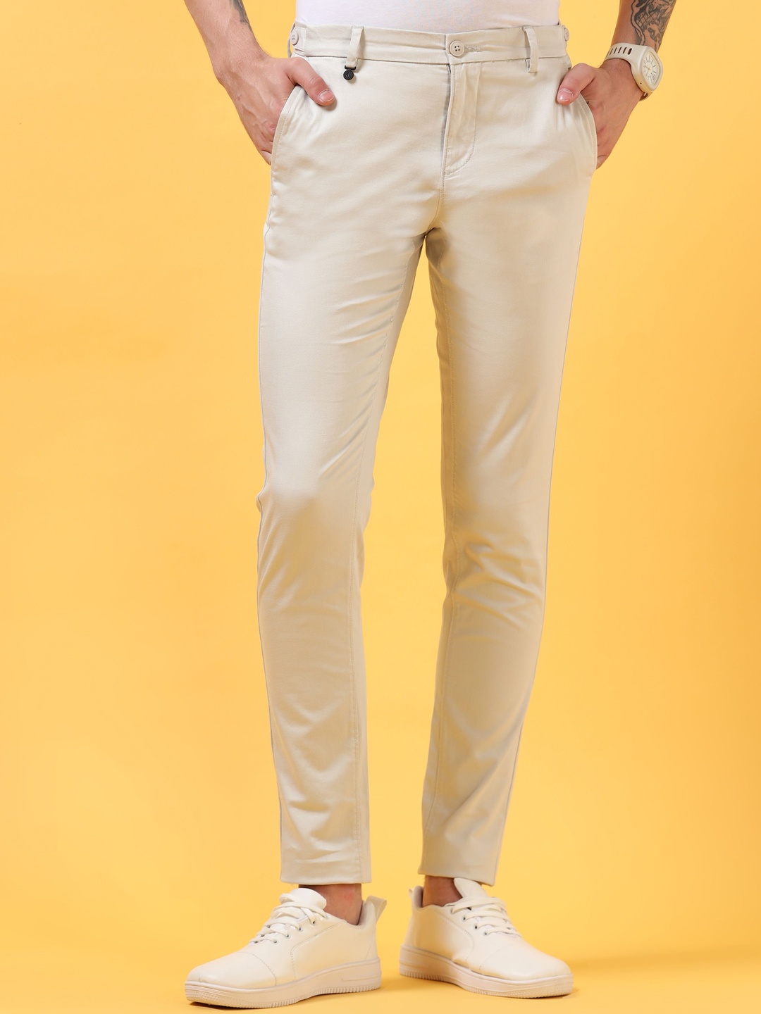 

THINC Men Ivory Essence Mid-Rise Slim Fit Chinos Trousers, Off white