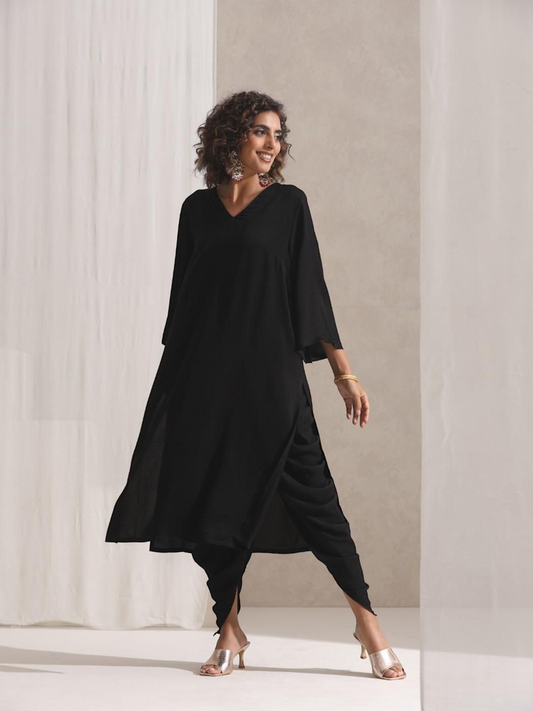 

Swtantra Women Regular Kurta with Dhoti Pants, Black