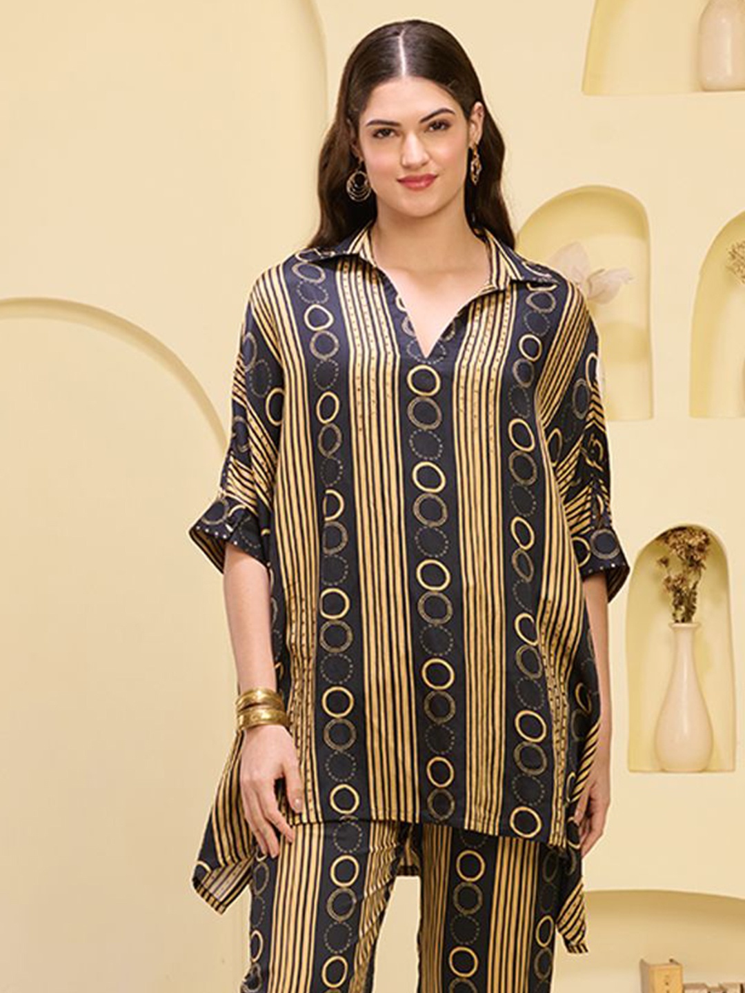 

First Resort by Ramola Bachchan Women Embellished Printed Kaftan Top, Black