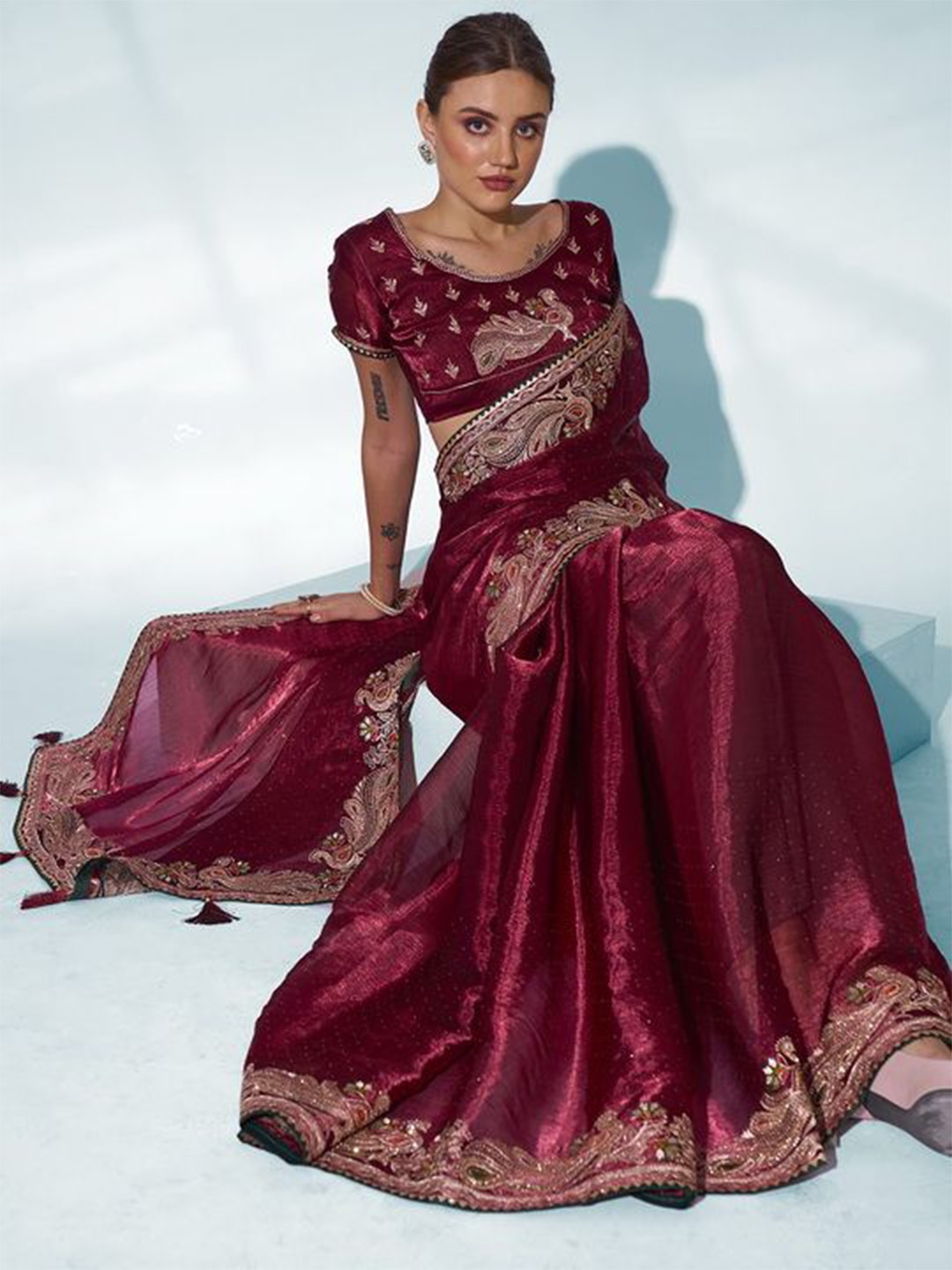 

Kalista Embellished Embroidered Organza Saree, Maroon