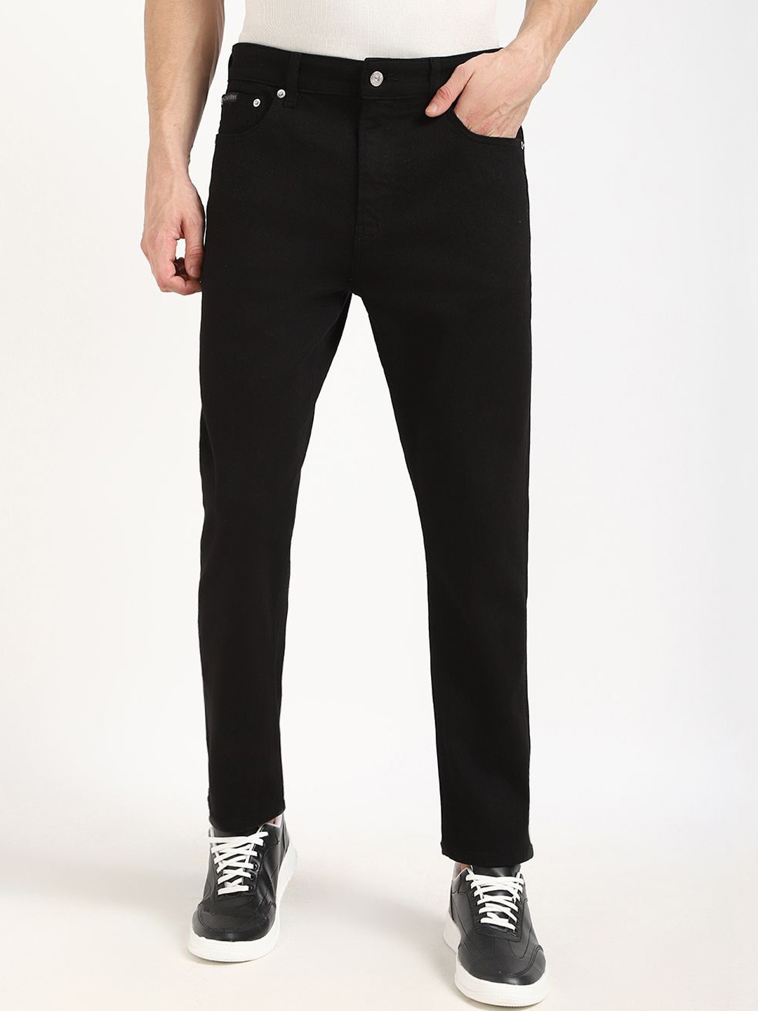 

Calvin Klein Jeans Men Tapered Fit Mid-Rise Cotton Jeans, Black