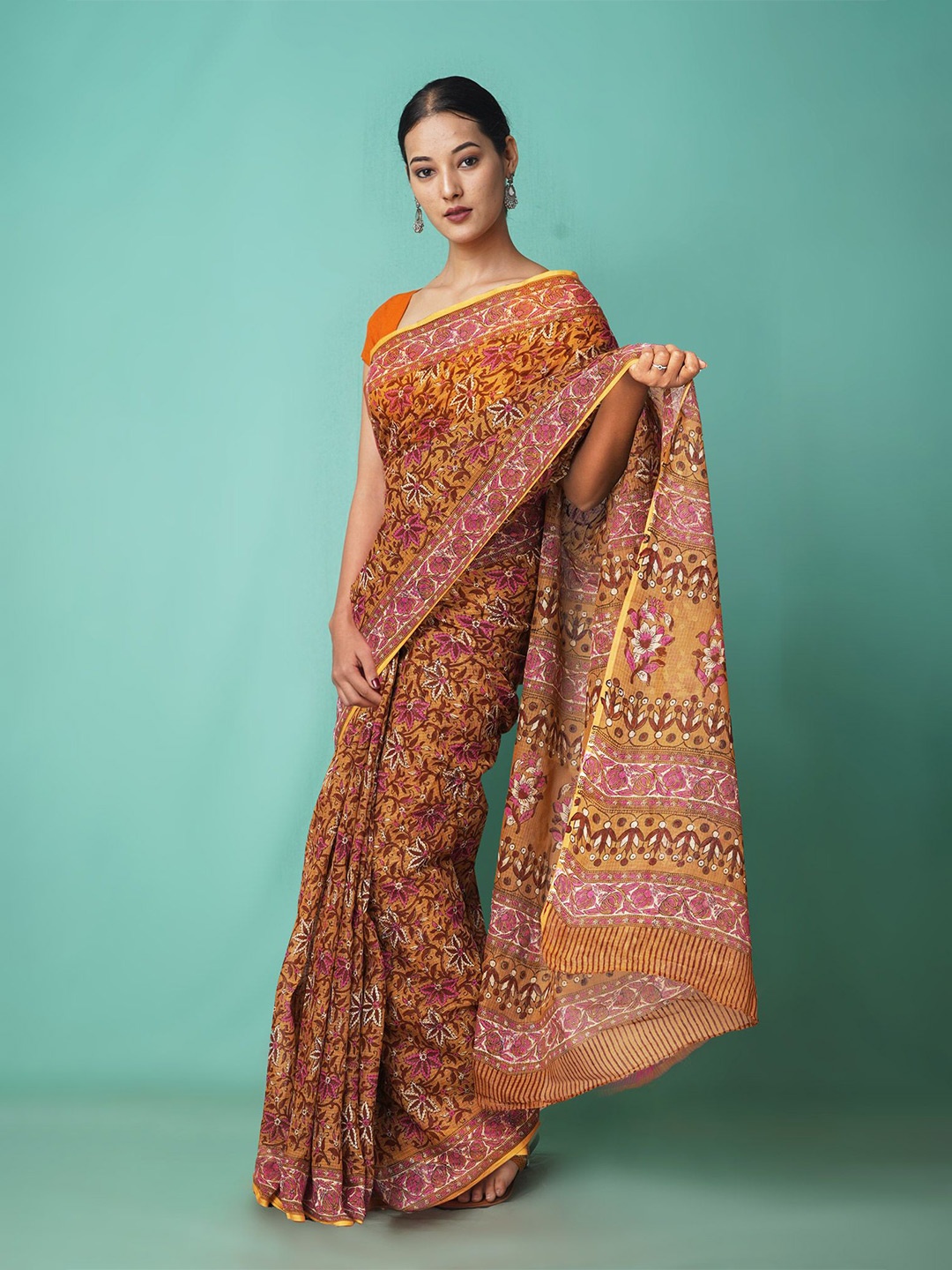 

Unnati Silks Floral Net Handloom Kota Saree, Brown