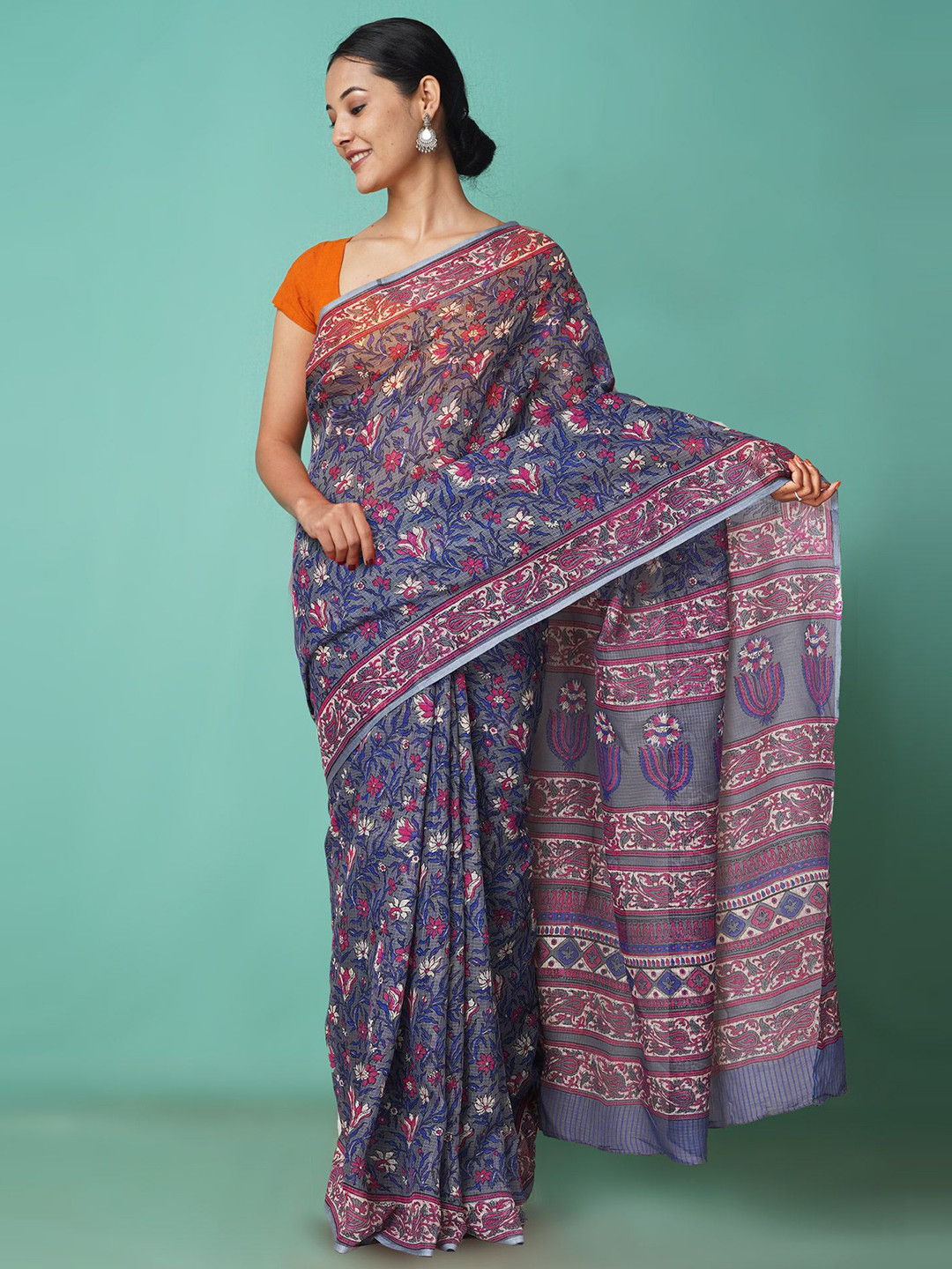 

Unnati Silks Floral Net Handloom Kota Saree, Grey