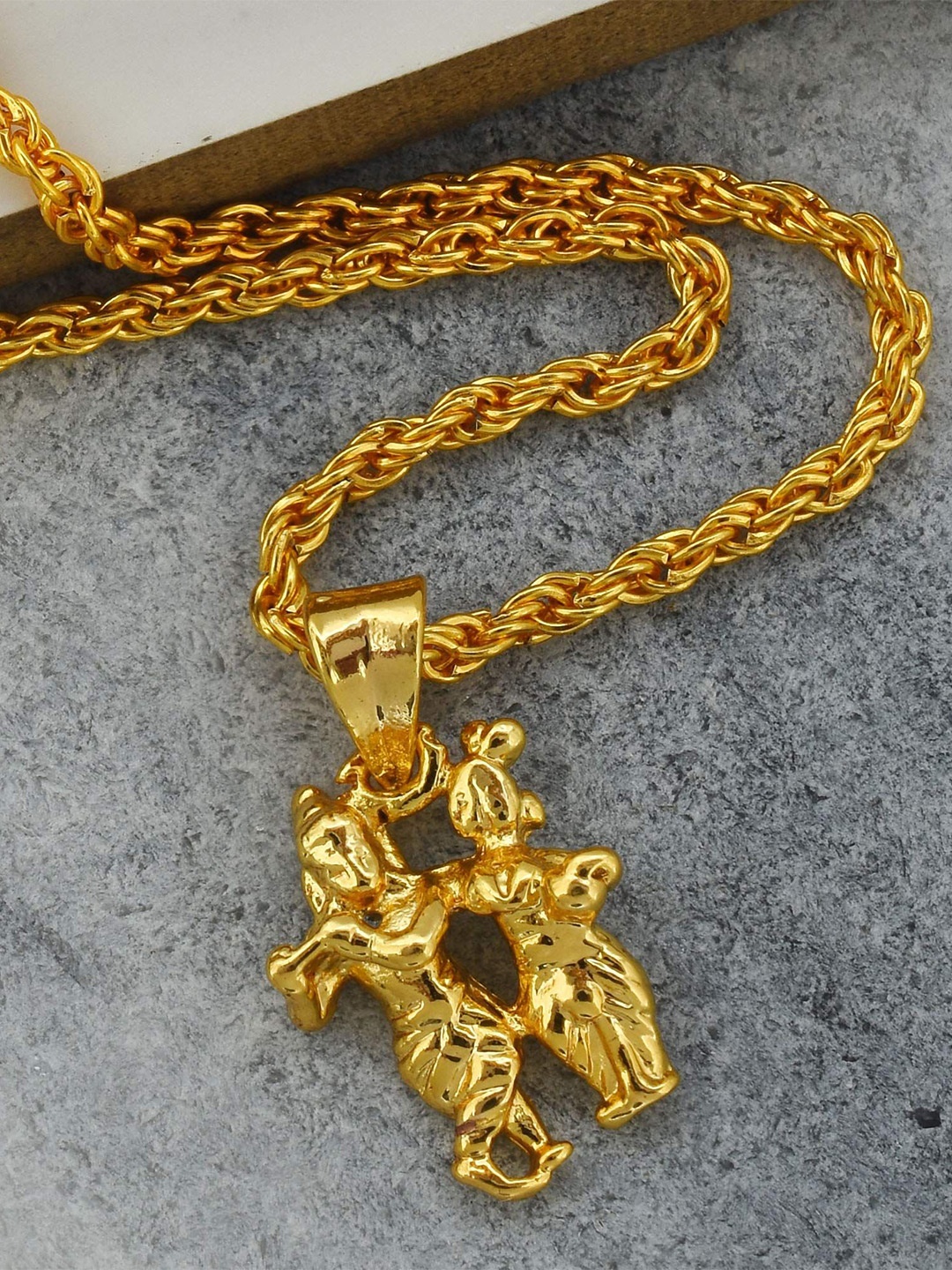 

MEMOIR Gold-Plated Radha Krishna Charm Pendant With Chain