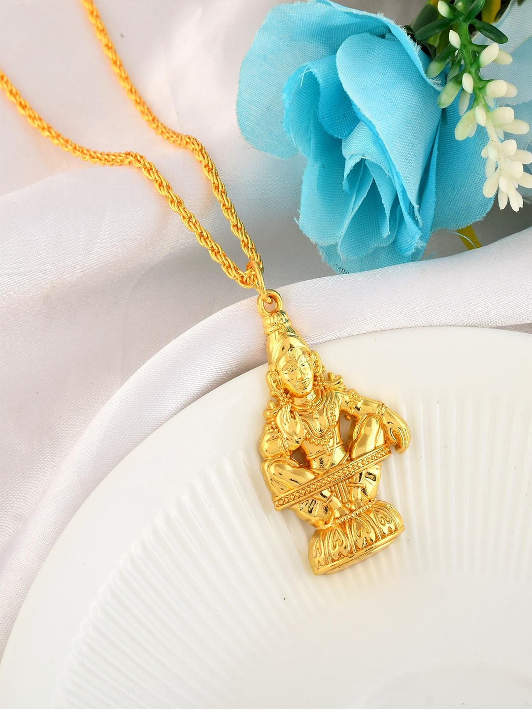 

MEMOIR Gold-Plated Contemporary Pendant With Chain