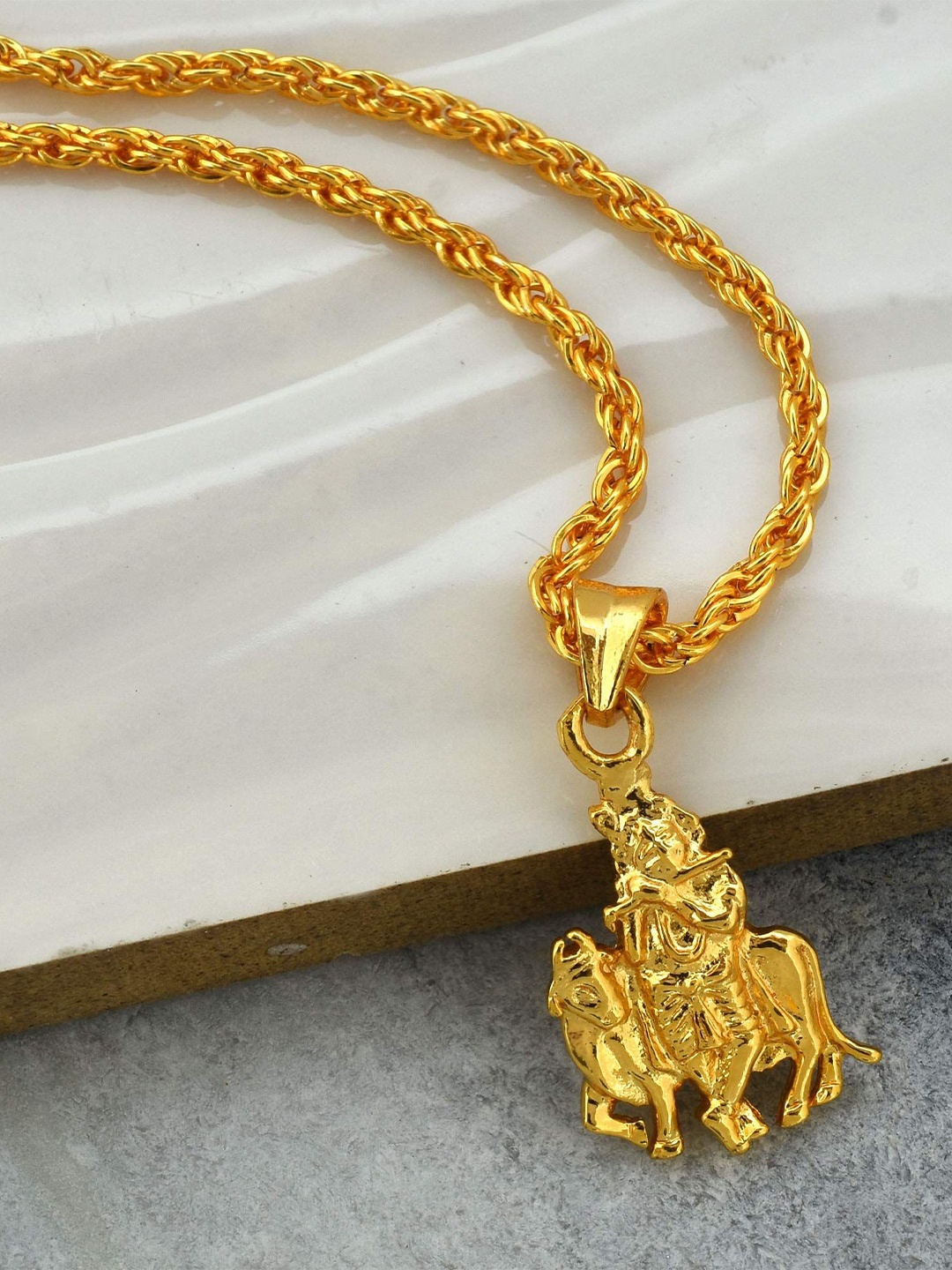 

MEMOIR Unisex Gold-Plated Kamdhenu Krishna Charm Pendant With Chain
