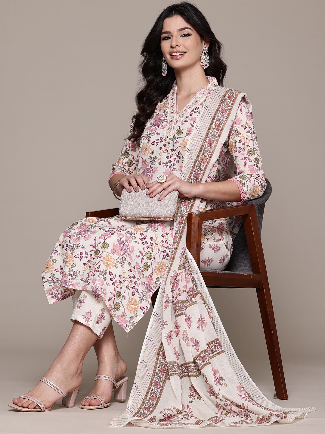 

Readiprint Fashions Floral Printed Thread Work Pure Cotton Kurta With Trousers & Dupatta, Pink