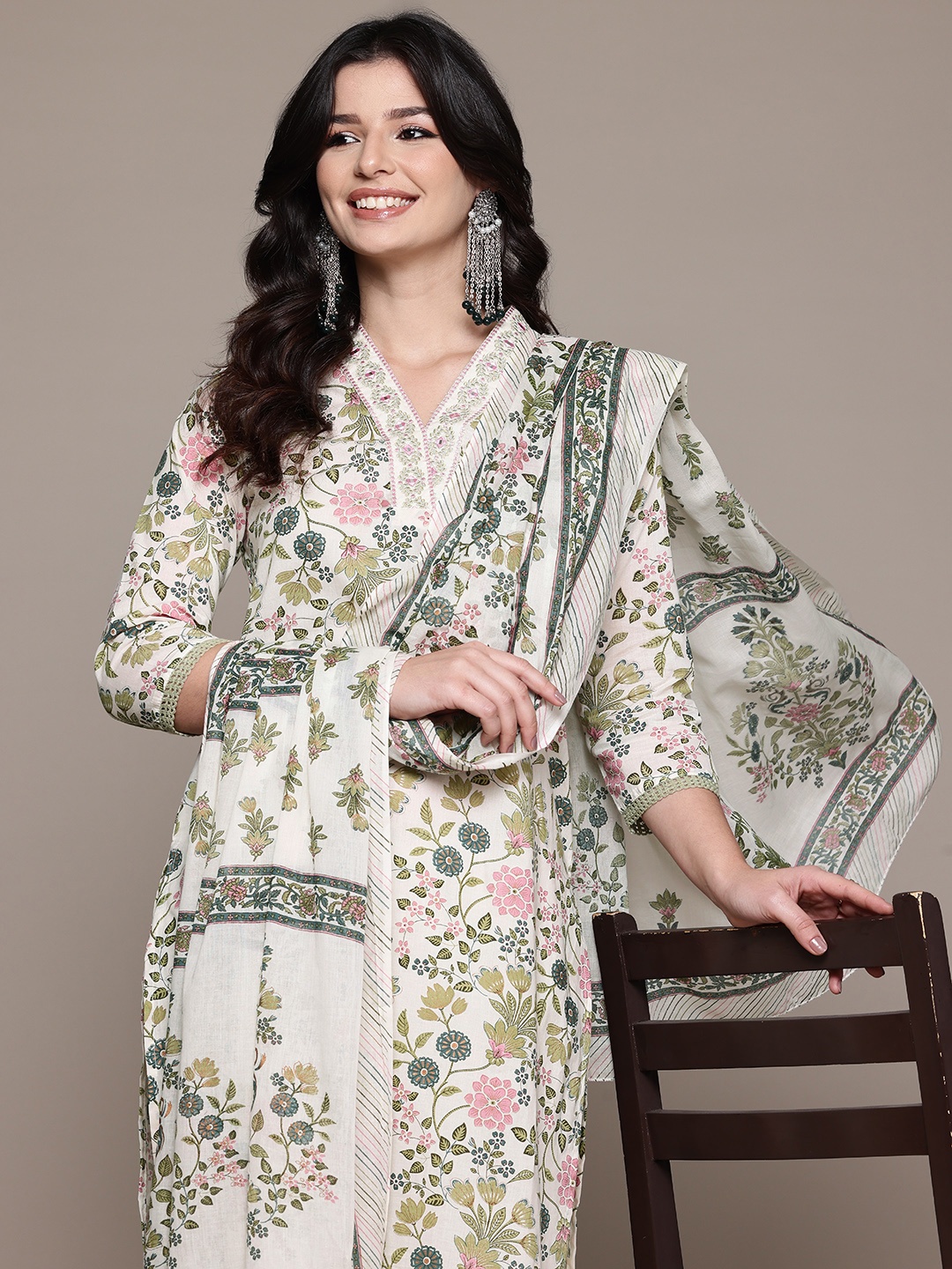 

Readiprint Floral Printed Thread Work Pure Cotton Kurta With Trousers & Dupatta, Green