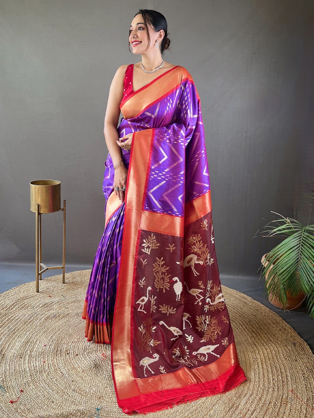

LeeliPeeri Designer Woven Design Zari Paithani Saree, Purple