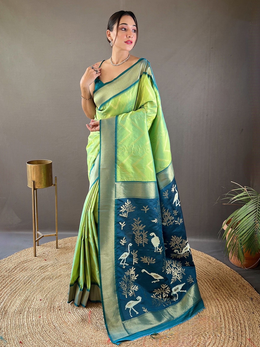 

LeeliPeeri Designer Woven Design Zari Paithani Saree, Green