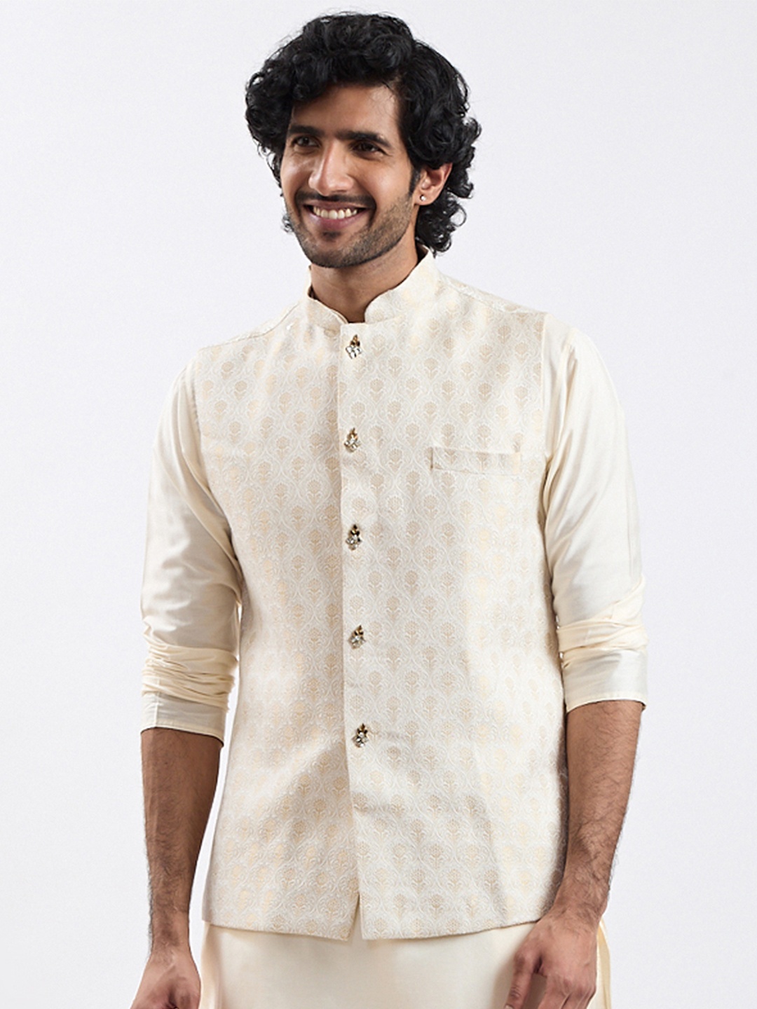 

VASTRAMAY Men Woven Design Nehru Jacket, Beige