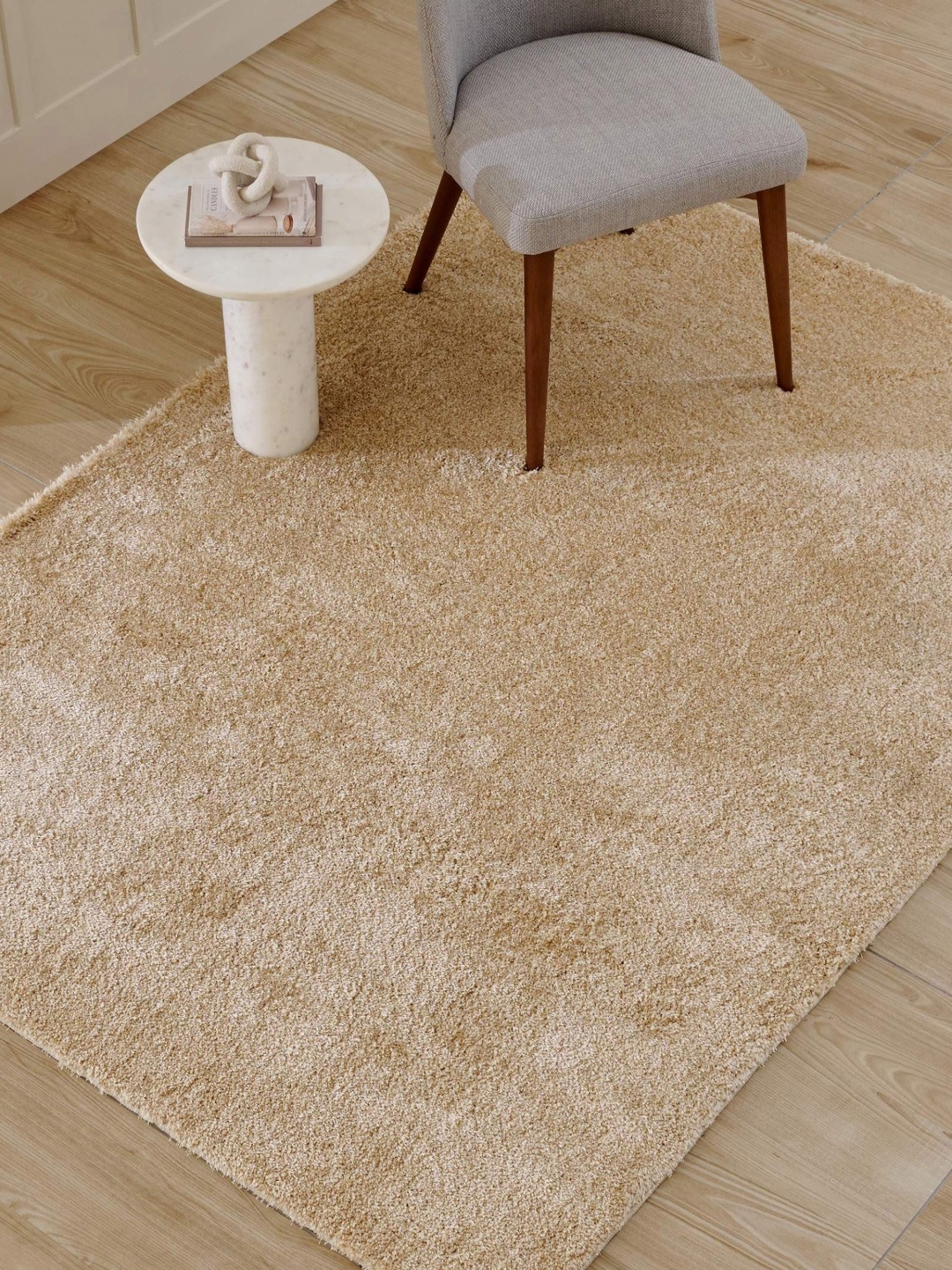 

Home Centre Beige Anti-Skid Rectangle Shaped Shaggy Tufted Carpet