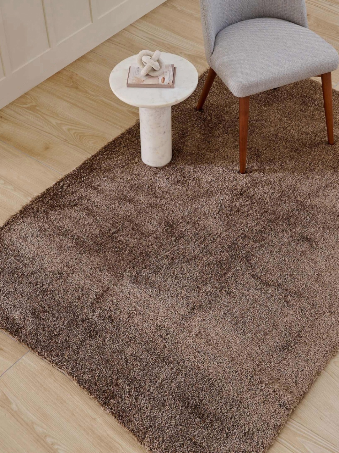 

Home Centre Brown Rectangle Shaped Shaggy Anti-Skid Carpet