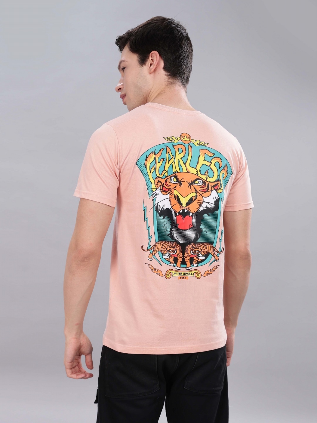 

TOMHIDDLE Men Graphic Printed Round Neck Cotton T-shirt, Peach