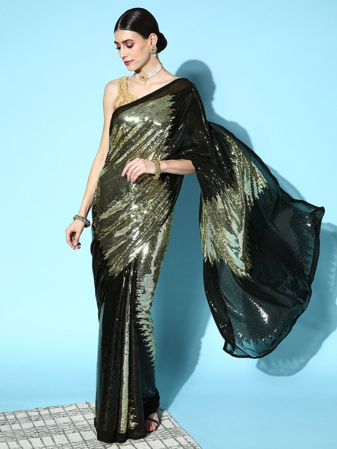 

KSM PRINTS Embellished Sequinned Saree, Gold