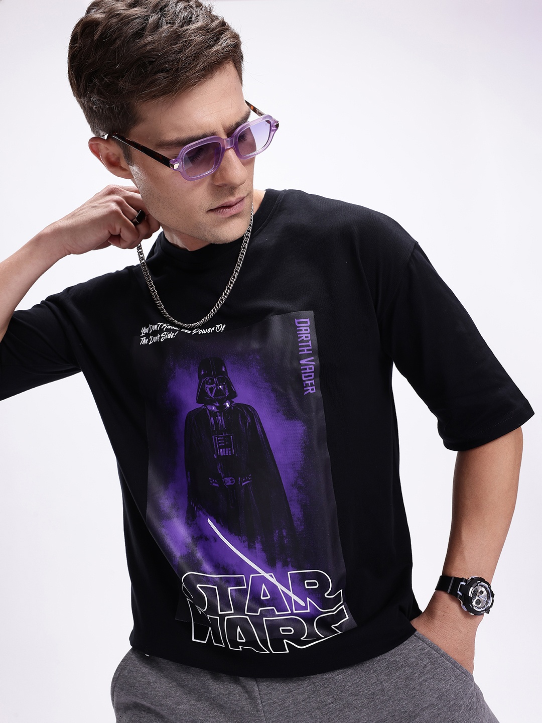 

Kook N Keech Men Darth Vader Printed Drop-Shoulder Sleeves Oversized Pure Cotton T-shirt, Black