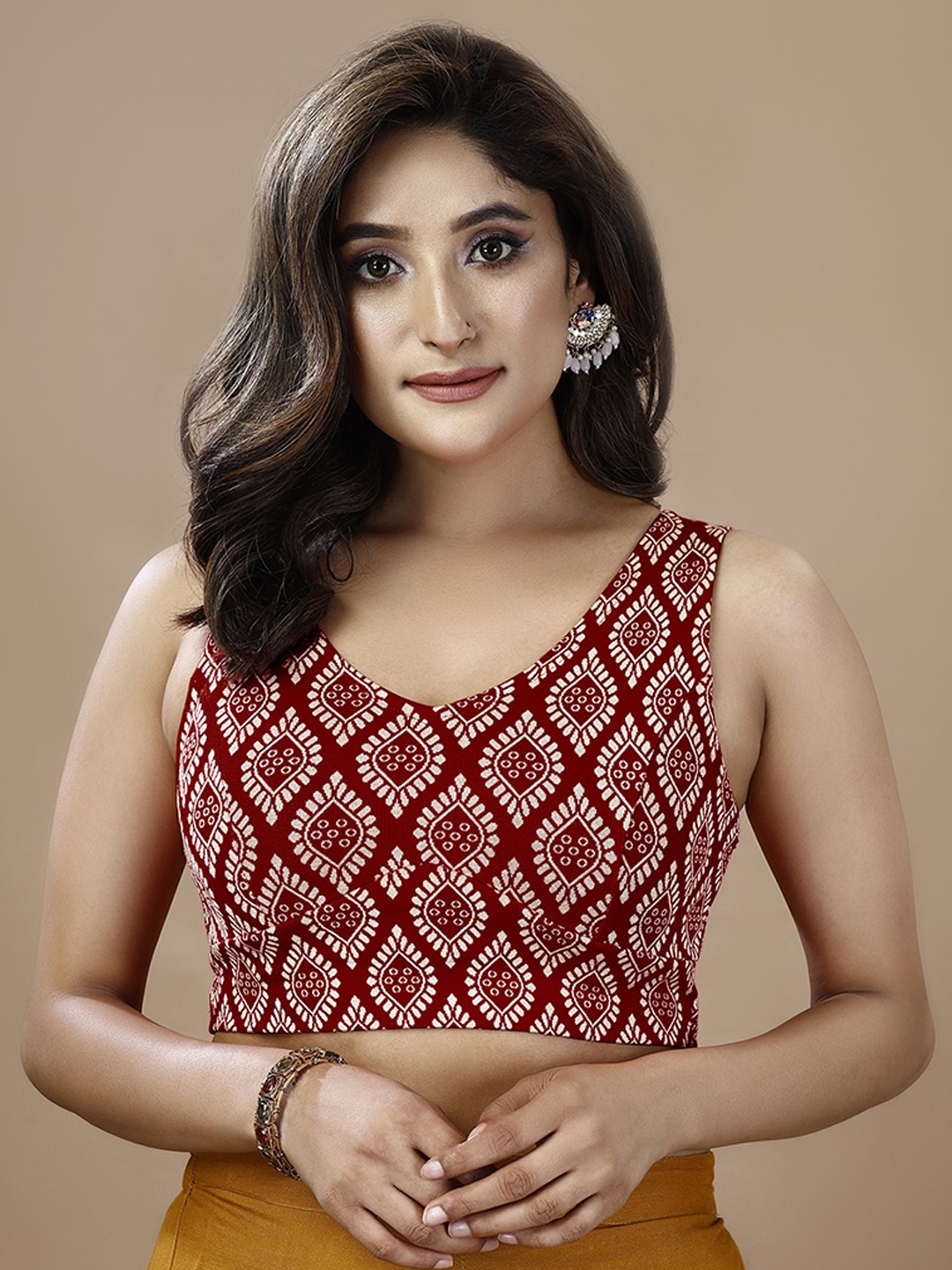 

Oomph! Printed Non Padded V Neck Saree Blouse, Red