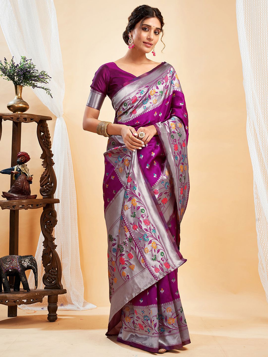 

KALINI Woven Design Zari Silk Blend Paithani Saree, Magenta