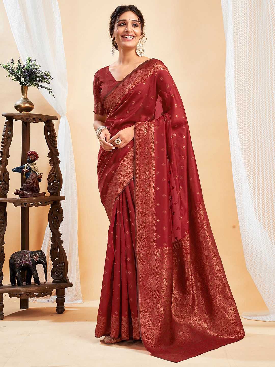 

KALINI Woven Design Zari Banarasi Saree, Maroon
