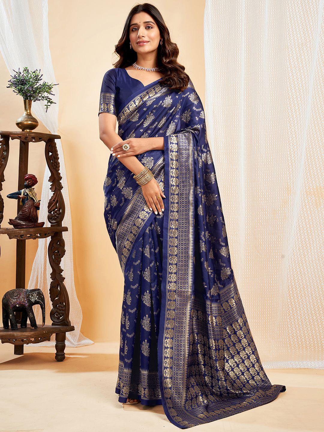 

KALINI Women Ethnic Motifs Zari Banarasi Saree, Blue