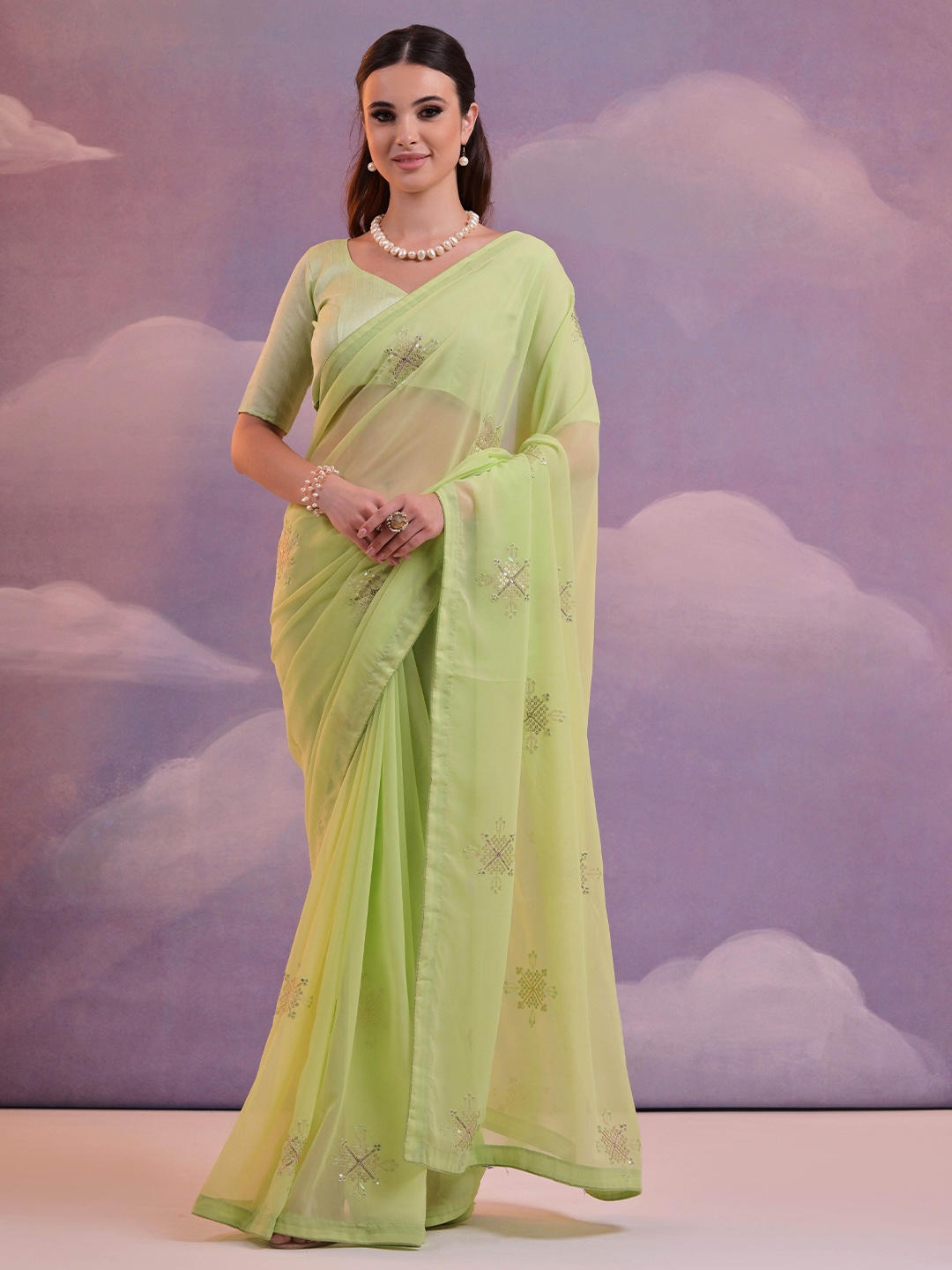 

KSM PRINTS Embellished Sequinned Saree, Green