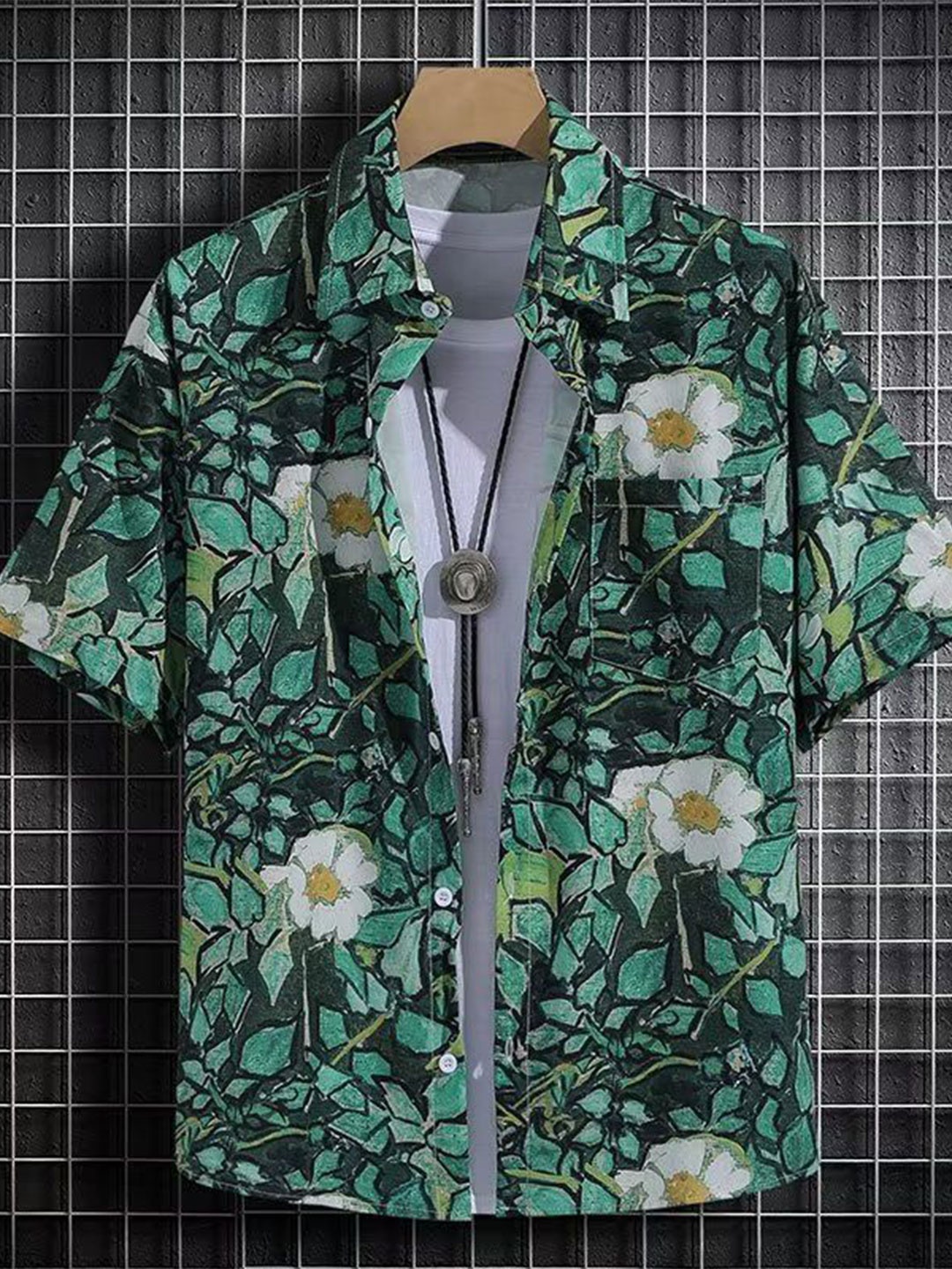 

StyleCast x Revolte Men Spread Collar Floral Printed Casual Shirt, Olive