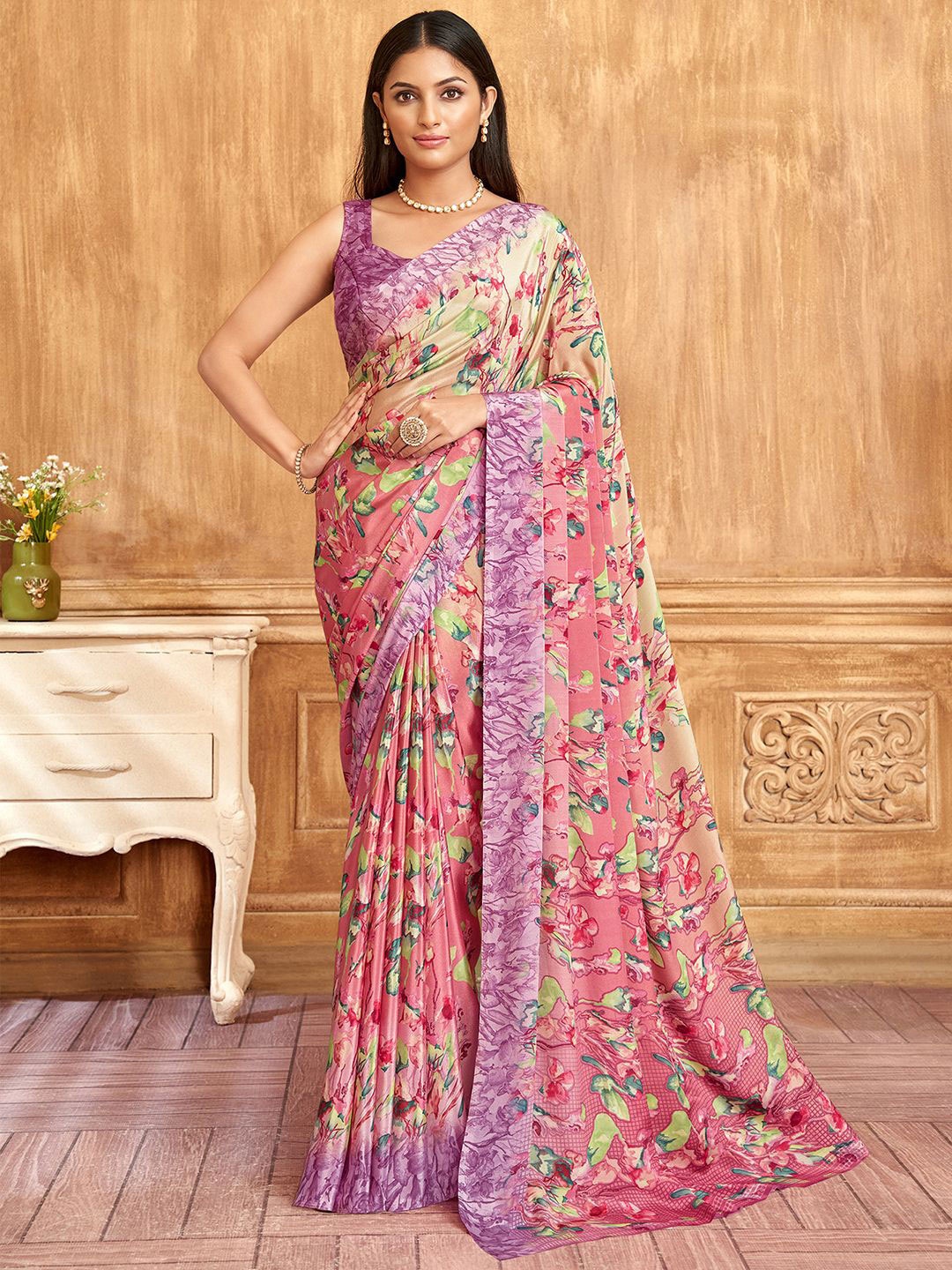 

Mitera Floral Printed Pure Crepe Saree, Pink