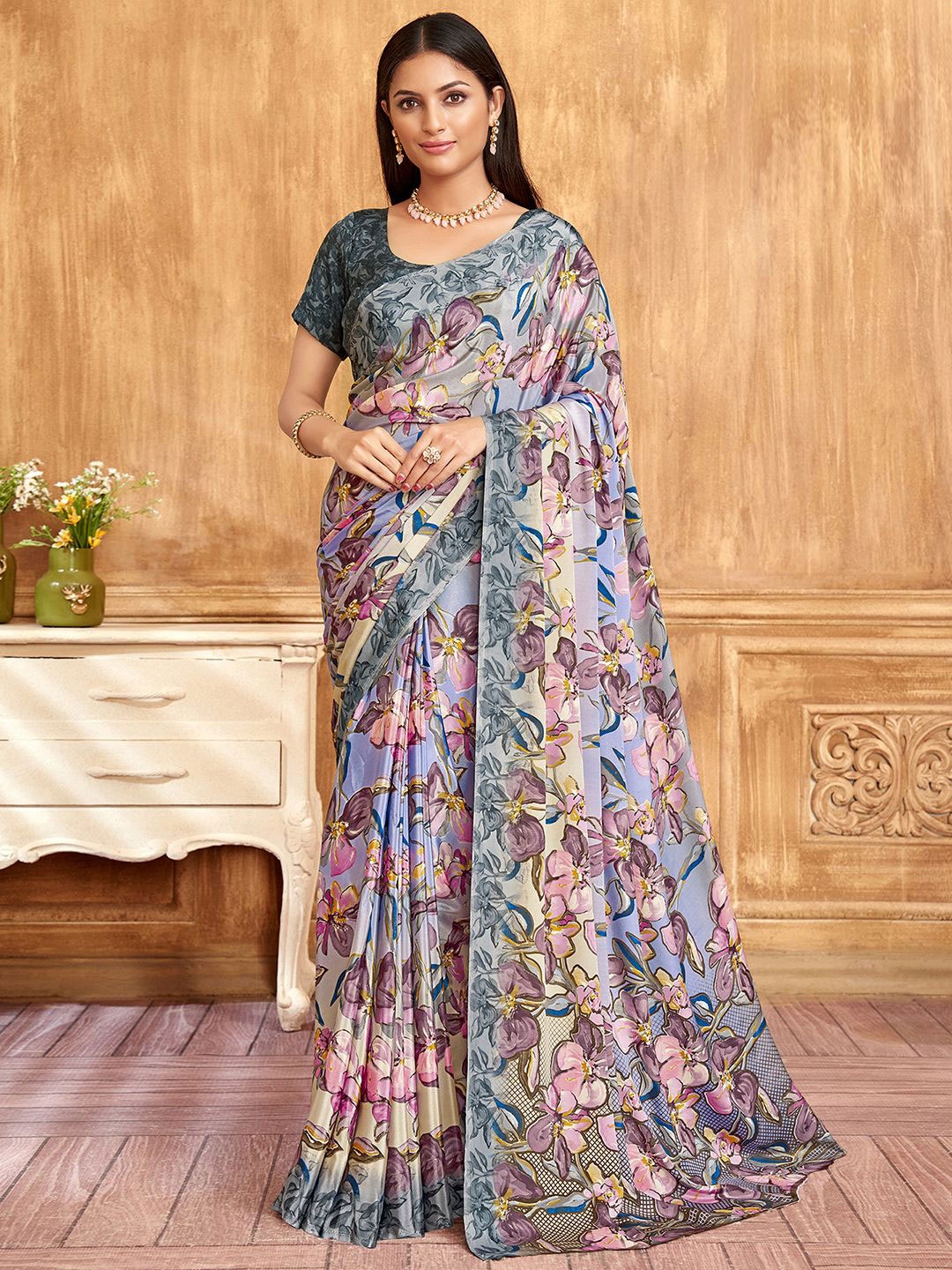 

Mitera Floral Printed Pure Crepe Saree, Grey