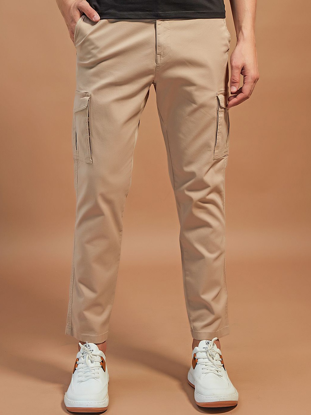 

THINC Men Mid-Rise Trousers, Khaki
