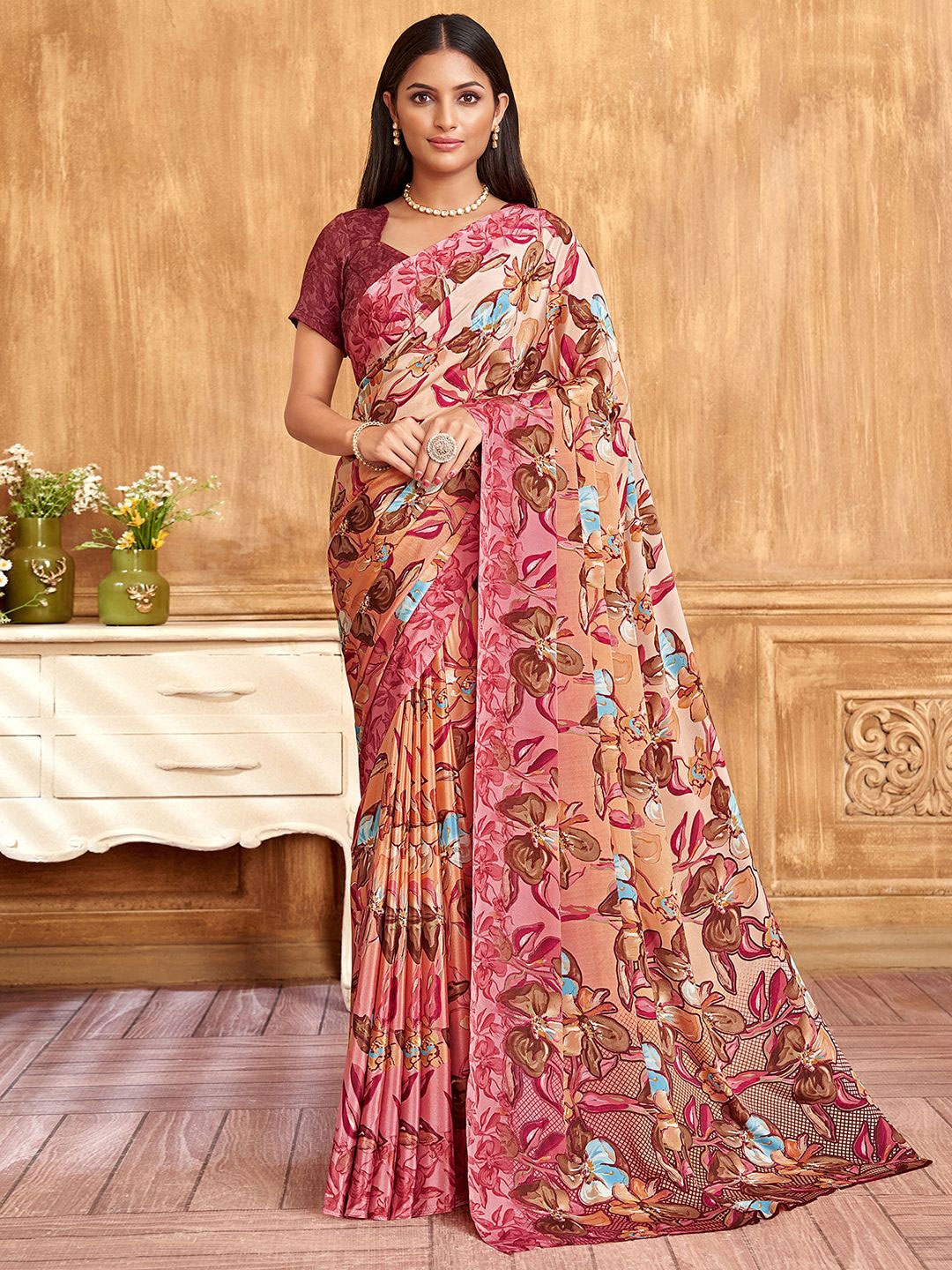 

Mitera Floral Printed Pure Crepe Saree, Pink