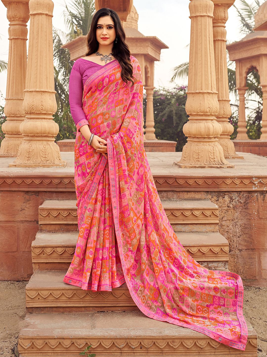 

Mitera Abstract Printed Pure Chiffon Saree, Pink