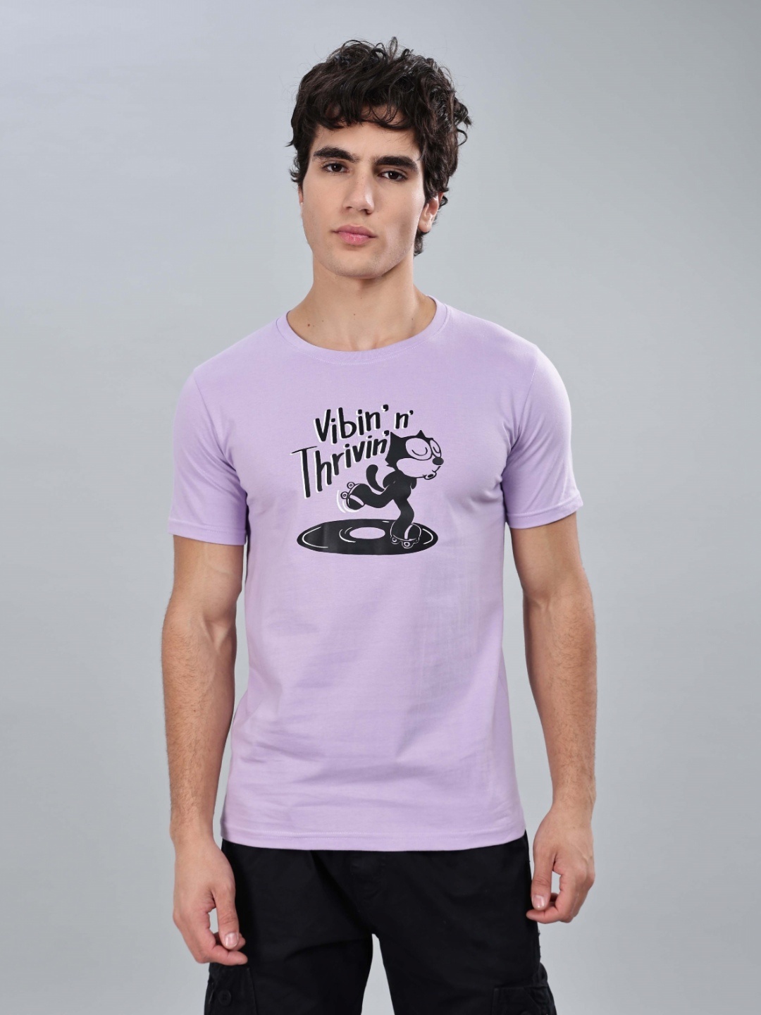 

TOMHIDDLE Men Typography Printed Round Neck Cotton T-shirt, Lavender