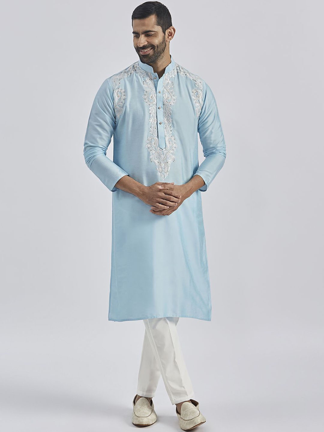 

VASTRAMAY Men Paisley Yoke Design Regular Thread Work Kurta with Pyjamas, Blue