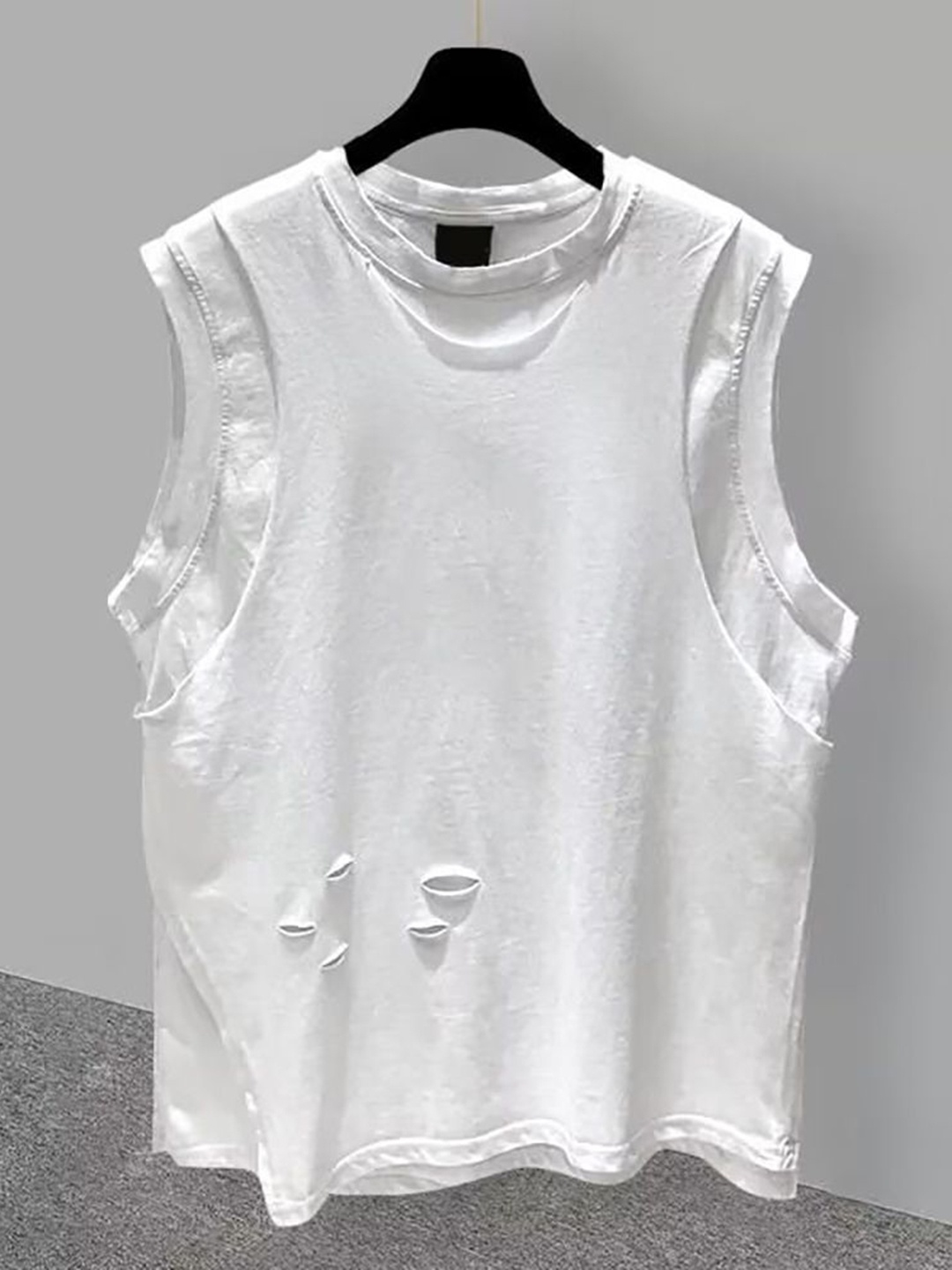 

StyleCast x Revolte Men Solid Round Neck Cotton Relaxed Fit T-shirt, White