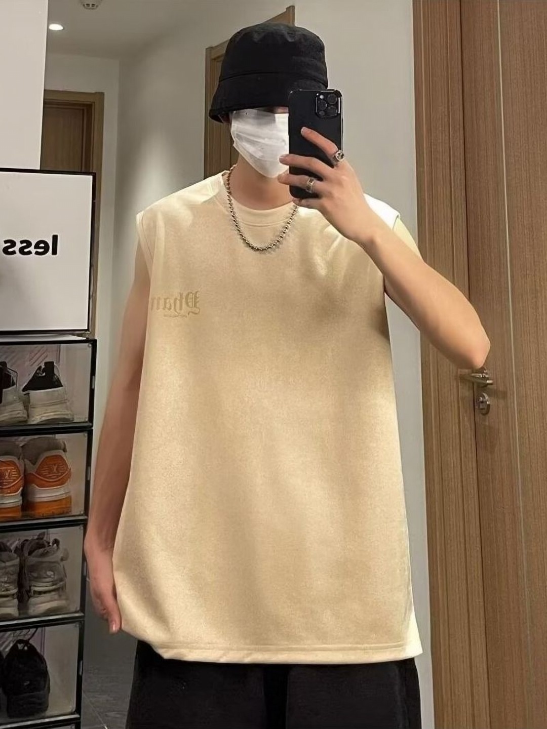 

StyleCast x Revolte Men Typography Printed Round Neck Relaxed Fit T-shirt, Beige