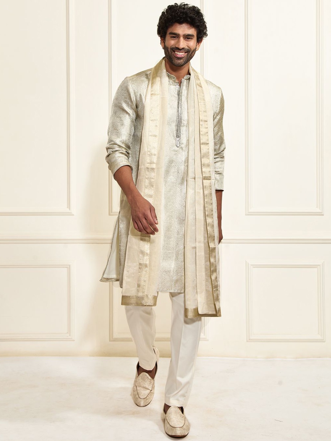 

VASTRAMAY Sequinned Work With Mandarin Collar Kurta And Trouser With Dupatta, Beige