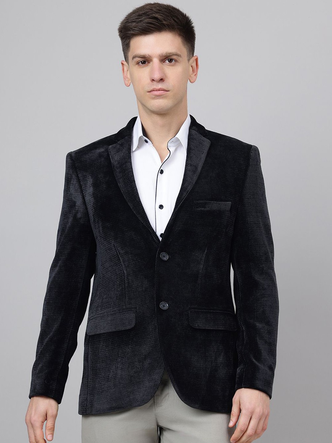 

Richlook Self Design Single Breasted Notched Lapel Collar Double Vent Smart-Fit Blazer, Black