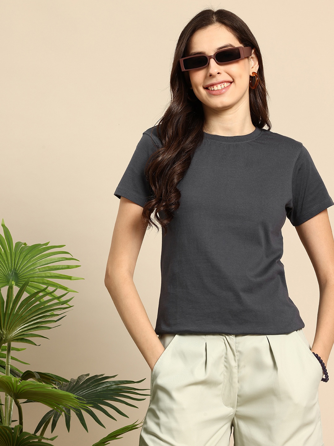 

Mast & Harbour Round Neck Pure Cotton T-shirt, Grey