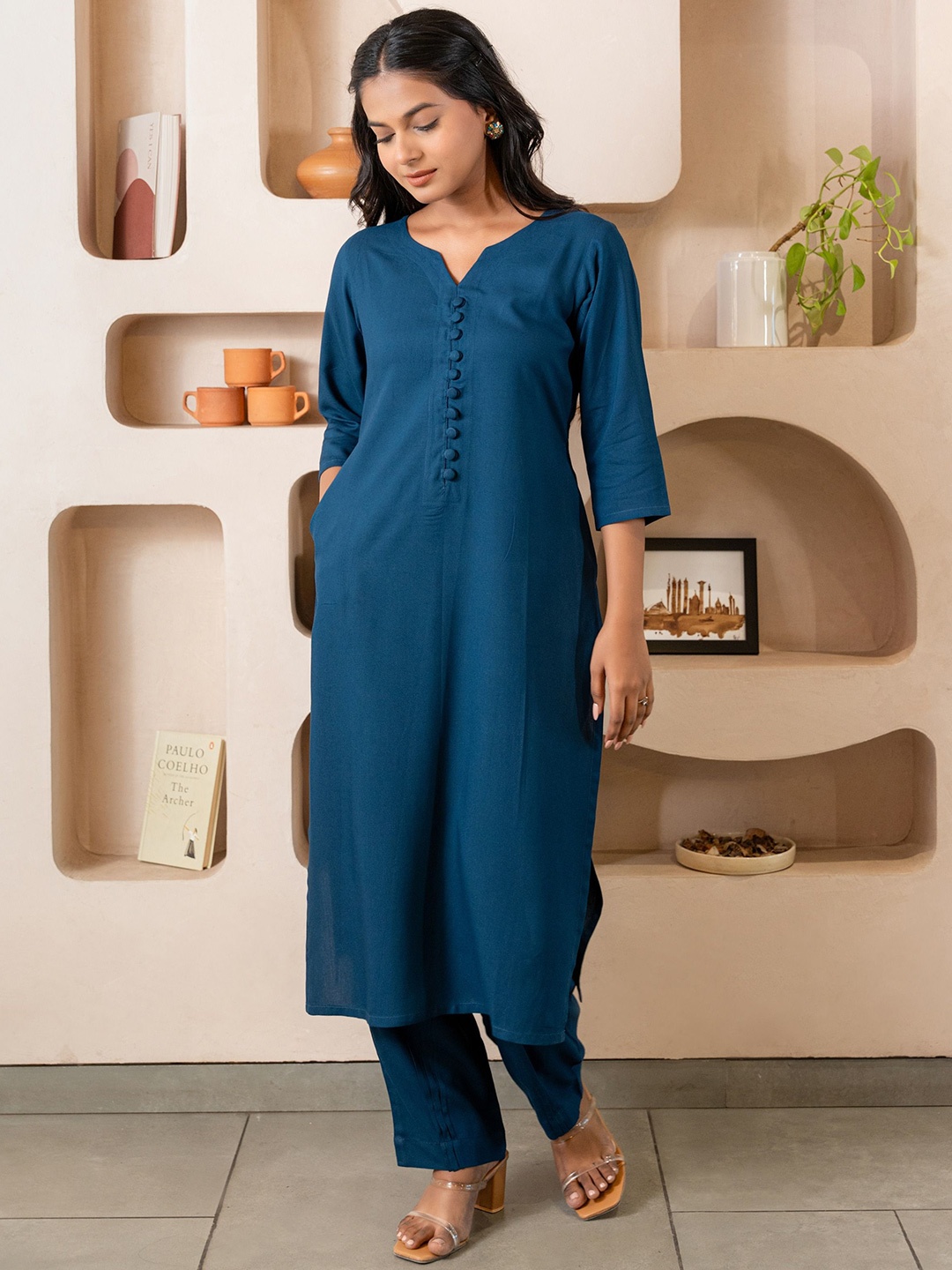 

GULABOSITABO Women Pure Cotton Straight Kurta, Blue