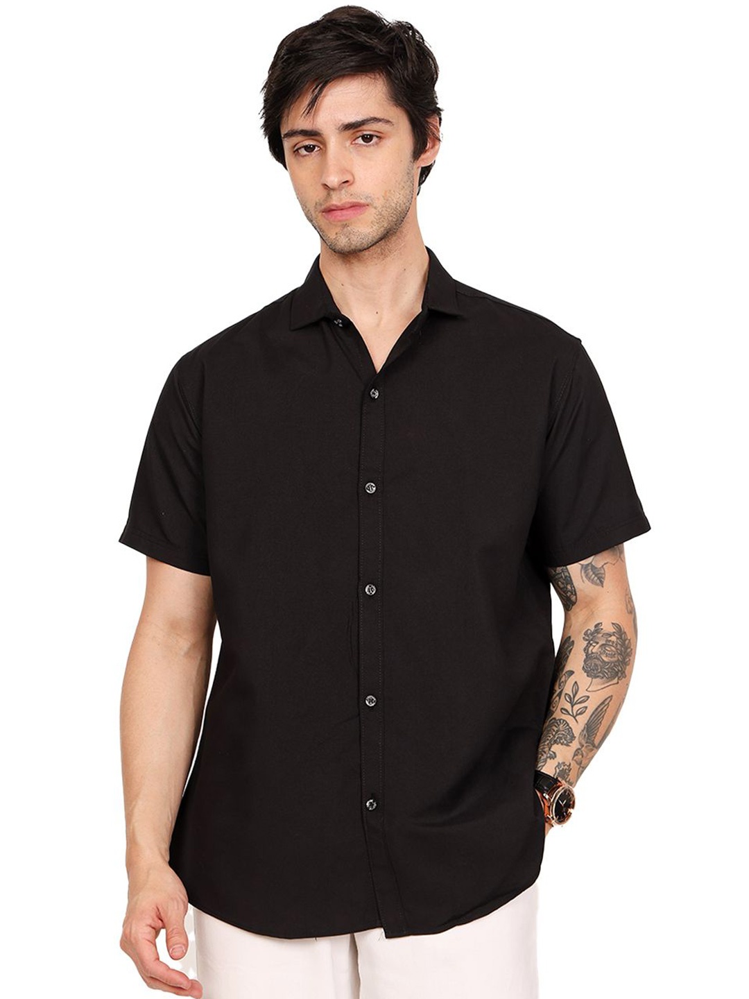 

Leotude Men Classic Boxy Fit Spread Collar Solid Cotton Casual Shirt, Black