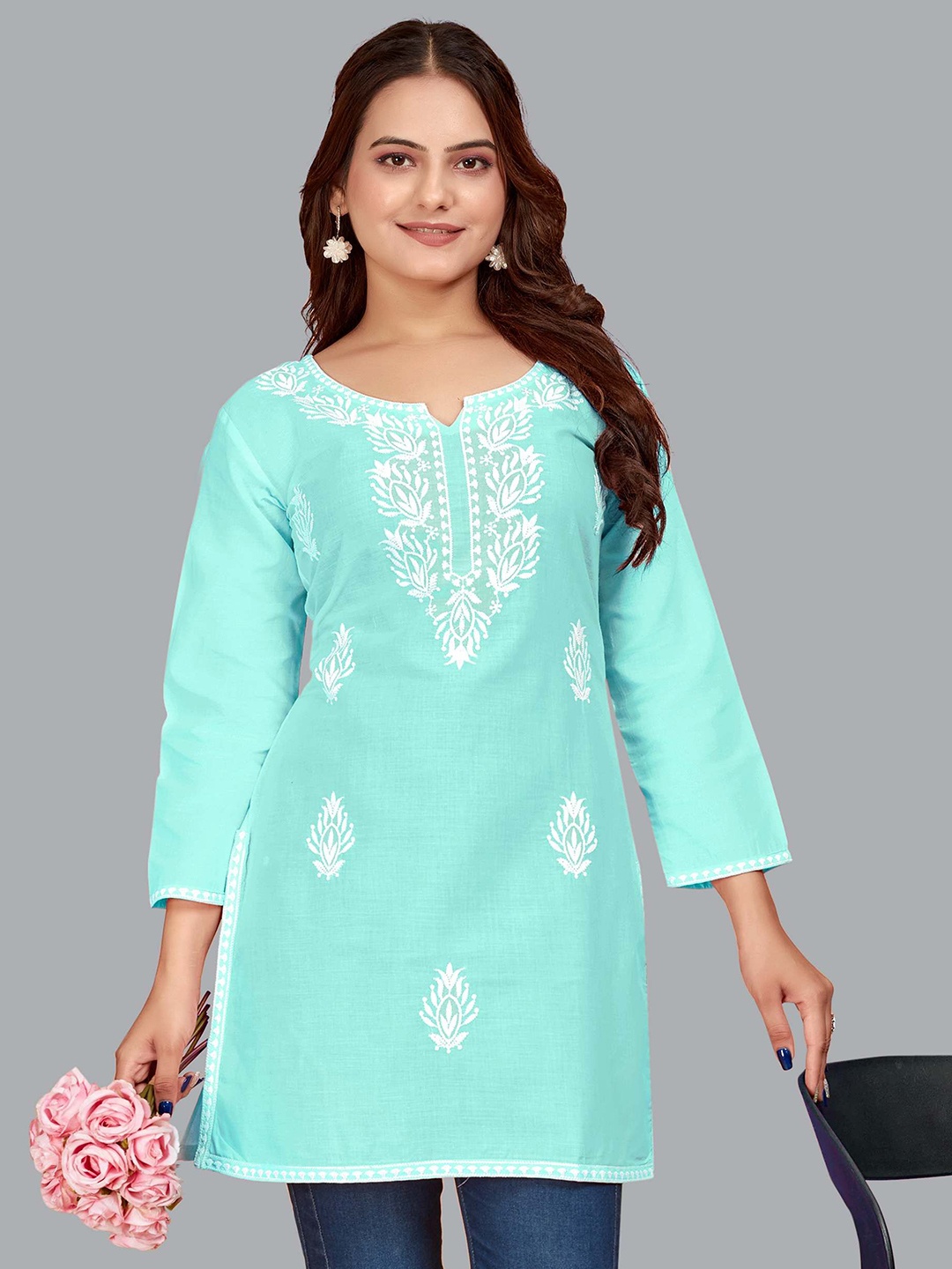 

Kalavrund Creation Ethnic Motifs Embroidered Chikankari Kurti, Blue