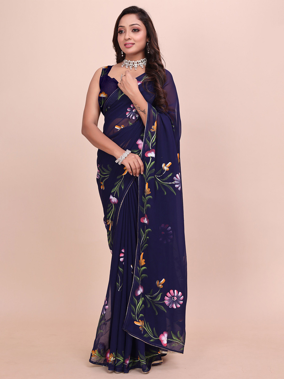 

Avojee Floral Printed Saree, Navy blue