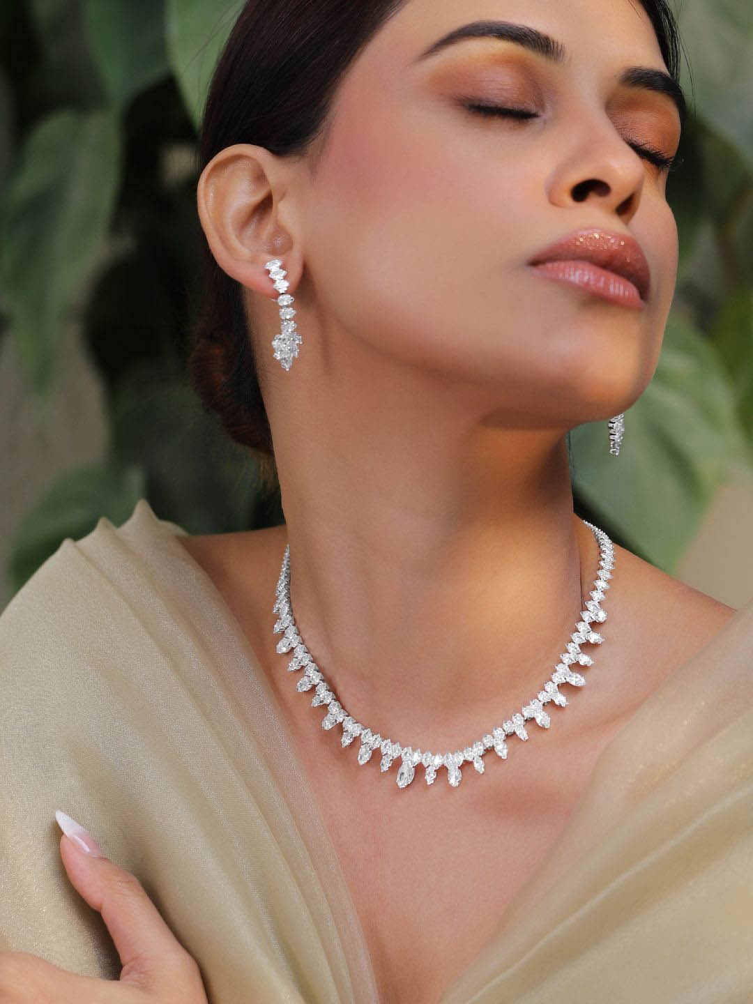 

Rubans Rhodium-Plated Crystal-Studded Jewellery Set, Silver