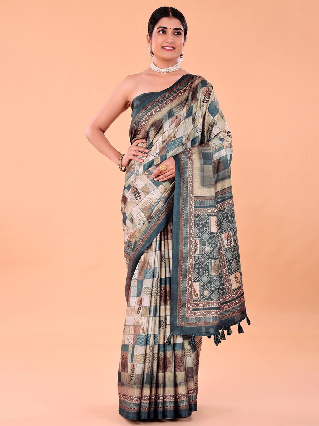 

NAAREE COLLECTION Printed Satin Ready to Wear Saree, Green