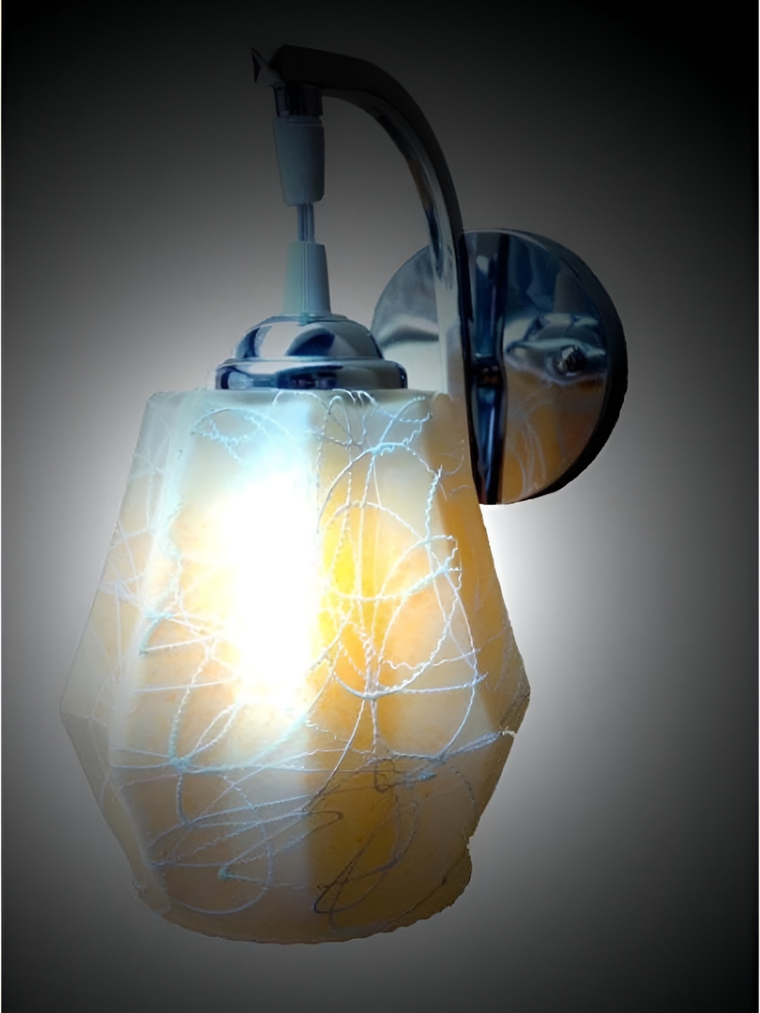 

Afast Yellow & White Printed Metal Wall Lamp